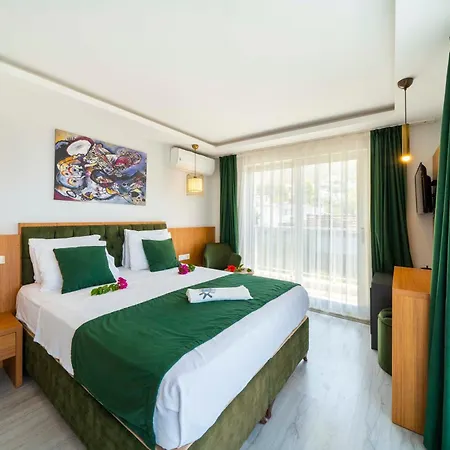 Mogons Exclusive Hotell 3*